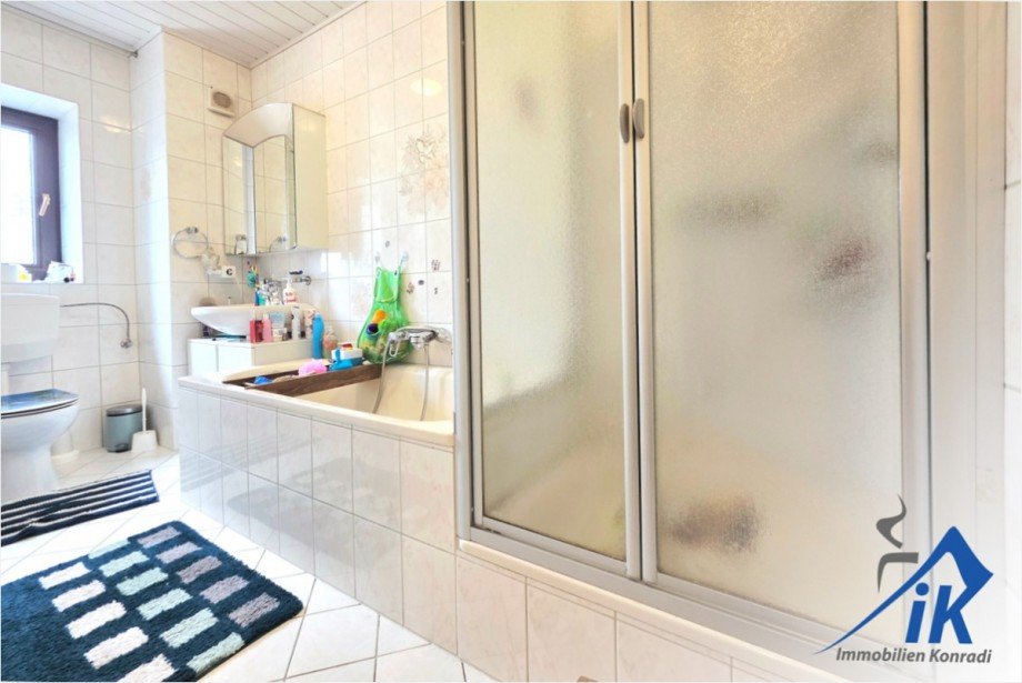 Badezimmer EG Reihenendhaus Wiesbach