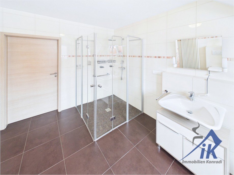 Badezimmer OG Einfamilienhaus Weilerbach