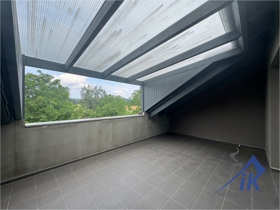 Balkon Doppelhaush�lfte Ramstein