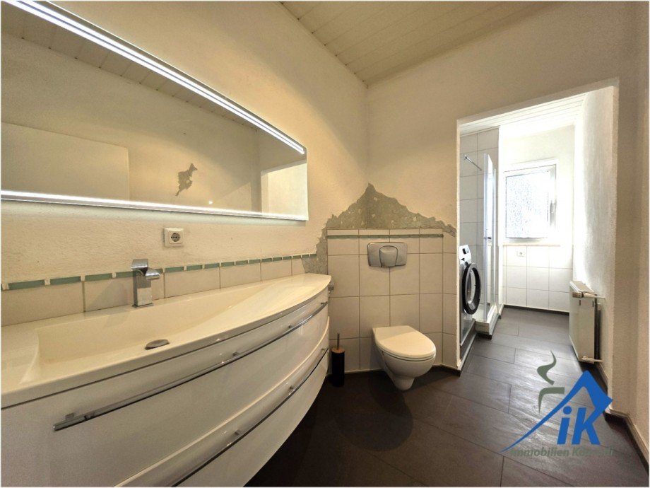 Badezimmer OG Zweifamilienhaus Mehlbach