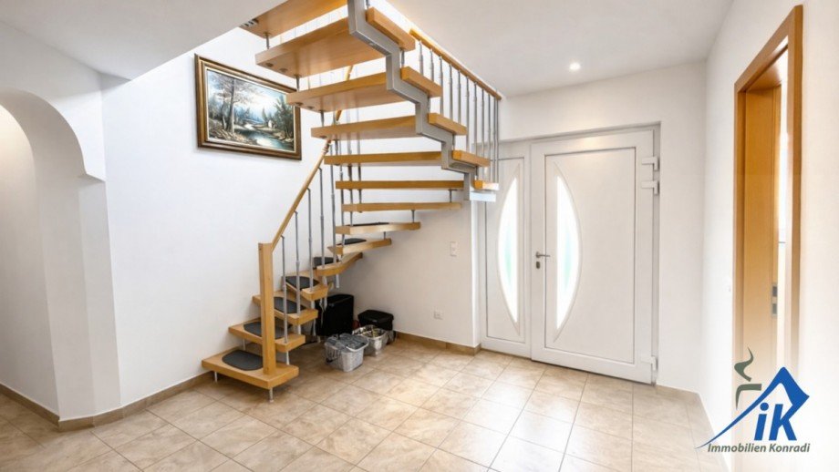 Flur Doppelhaush�lfte Kindsbach