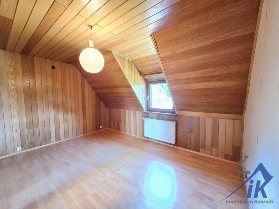 Schlafzimmer OG Doppelhaush�lfte Homburg