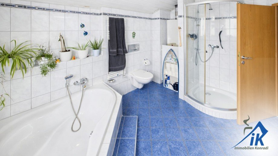 Badezimmer OG Einfamilienhaus Kindsbach