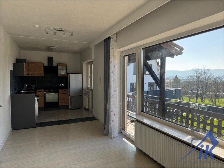 K�che/Balkonansicht Bruchm�hlbach-Miesau Erdgeschosswohnung IK |Helle 3-Zimmer-Wohnung mit Balkon & Carport