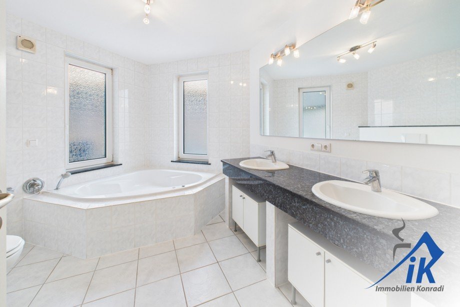 Badezimmer Zweifamilienhaus Ramstein-Miesenbach