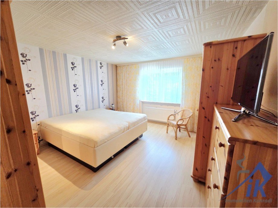 Schlafzimmer UG Zweifamilienhaus Herschweiler-Pettersheim