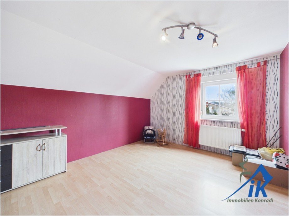Schlafzimmer Einfamilienhaus Kottweiler-Schwanden