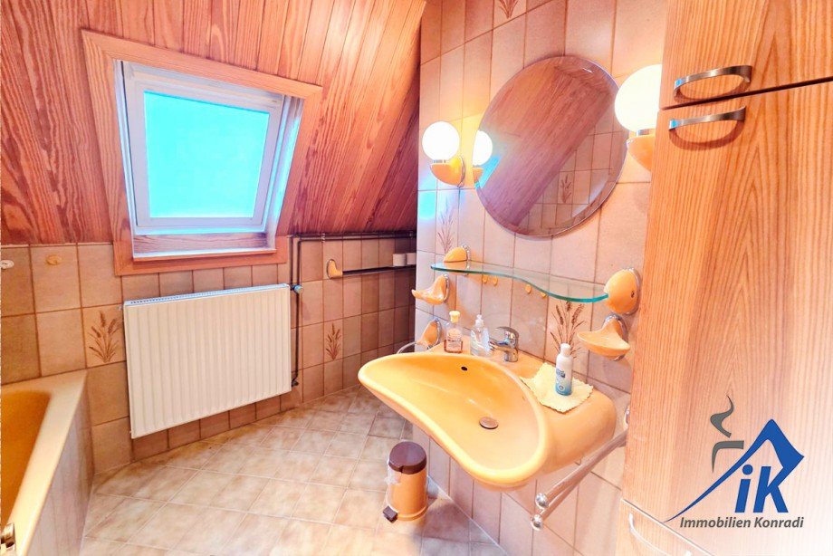 Bad OG Einfamilienhaus Theisbergstegen / Godelhausen