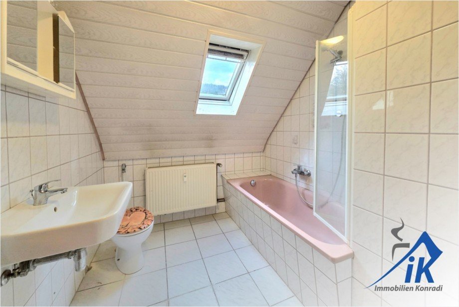 Badezimmer OG Zweifamilienhaus Homburg / Kirrberg