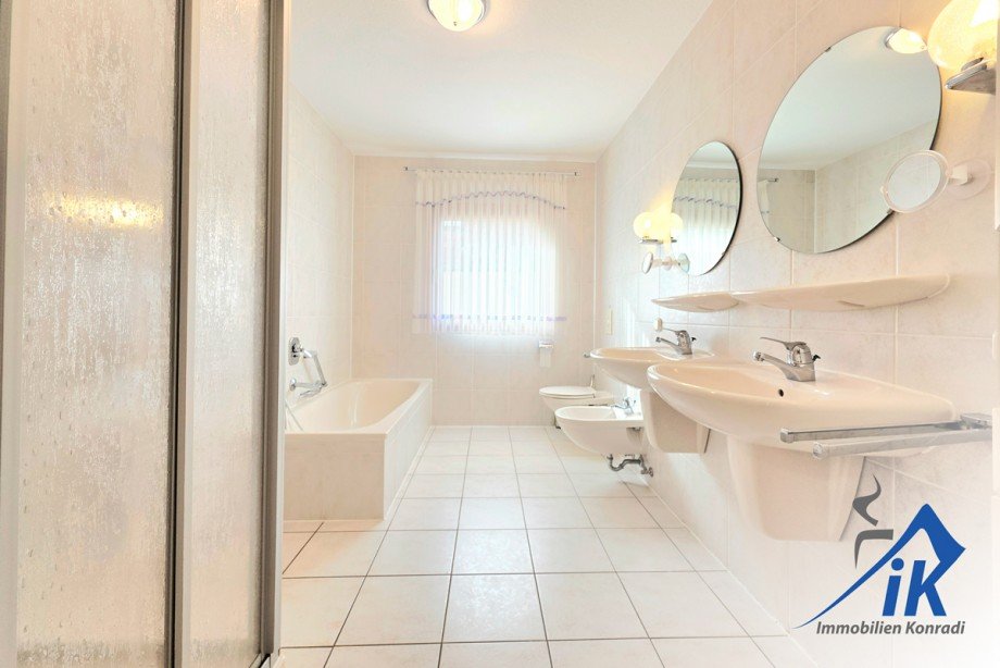 Badezimmer EG Einfamilienhaus Katzweiler