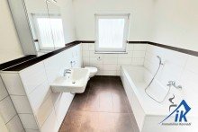 Badezimmer IK | Siegelbach: Ihr neues Zuhause: Gro�z�giges Einfamilienhaus mit Wohlf�hlcharakter