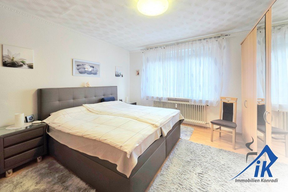 Schlafzimmer 1OG Mehrfamilienhaus Pirmasens