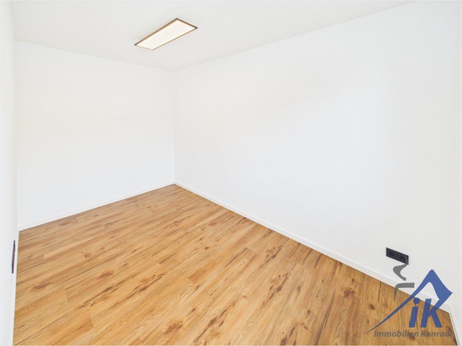 Zimmer EG Doppelhaush�lfte Br�cken