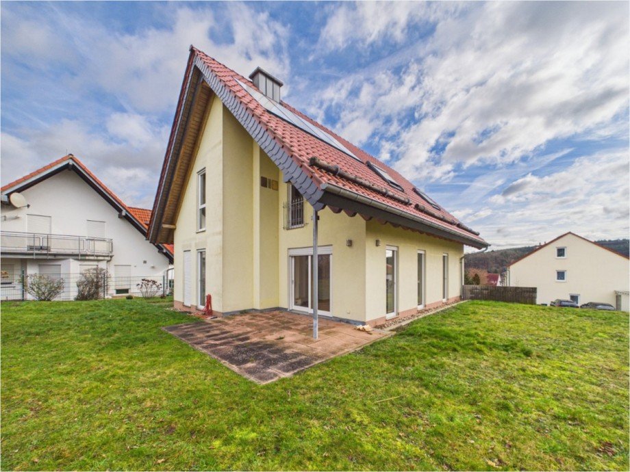 Seitenaussicht Einfamilienhaus Kaiserslautern / Erfenbach