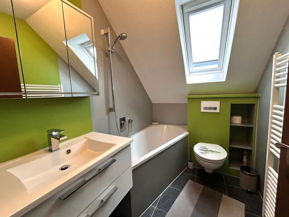 Badezimmer Doppelhaush�lfte Hauptstuhl