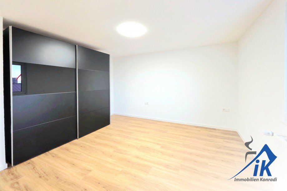 Schlafzimmer OG Doppelhaush�lfte Rodenbach