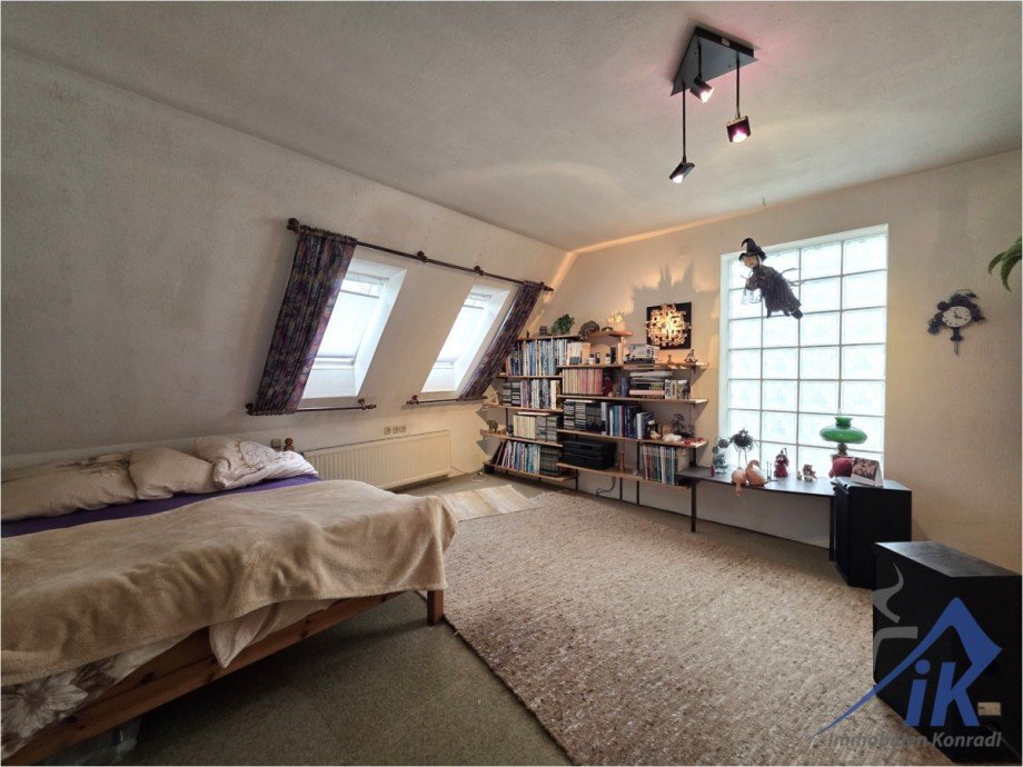 Schlafzimmer OG Einfamilienhaus Bischofsheim