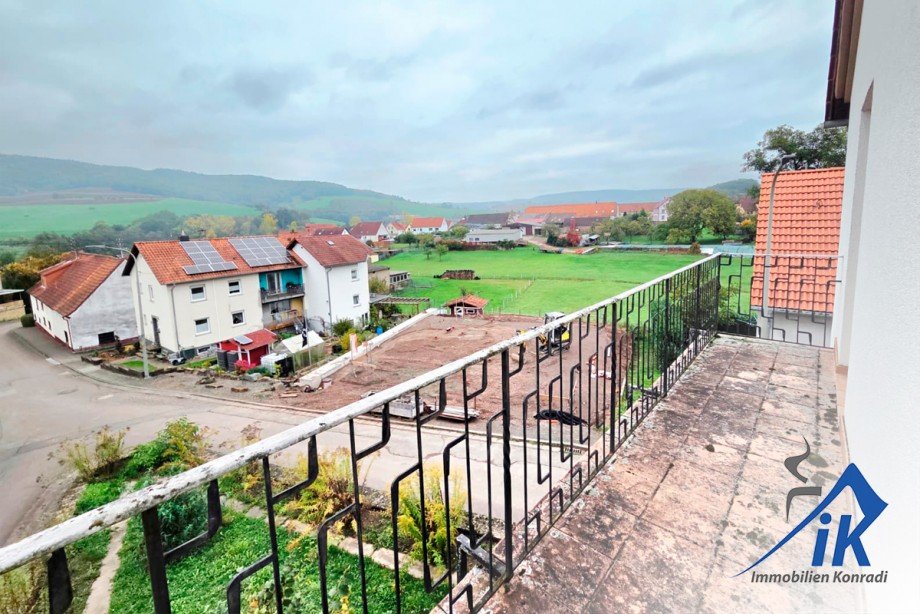 Balkon OG Einfamilienhaus Theisbergstegen / Godelhausen