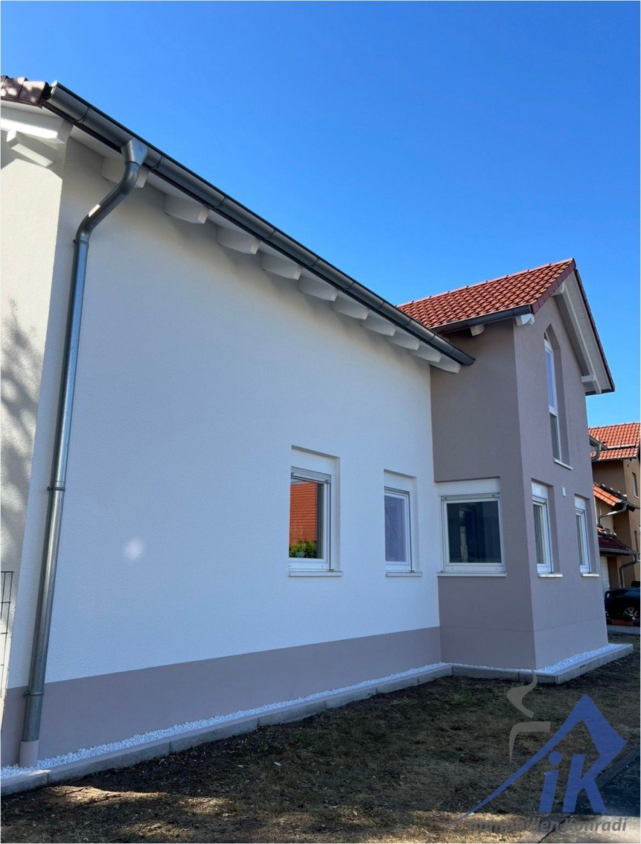 Seitenansicht Einfamilienhaus Hauptstuhl