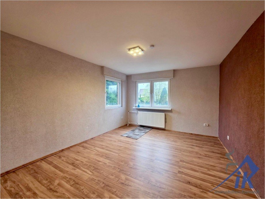 Schlafzimmer EG Einfamilienhaus Bruchm�hlbach-Miesau