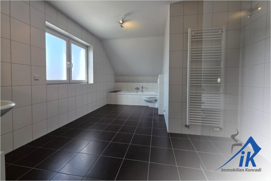 Badezimmer OG Einfamilienhaus Siegelbach
