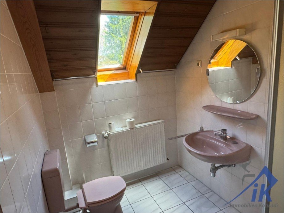 Badezimmer OG Einfamilienhaus Sch�nenberg-K�belberg