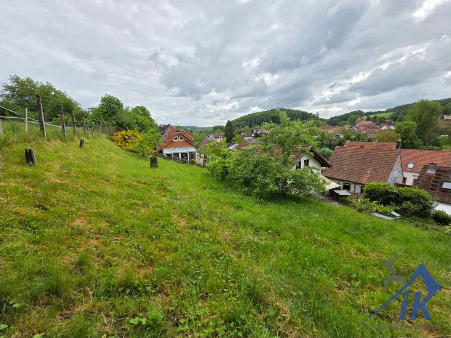 Garten Doppelhaush�lfte Dellfeld