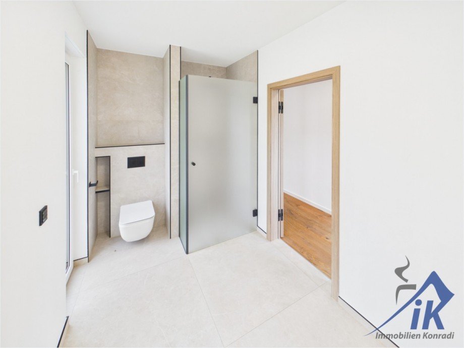 Badezimmer OG Doppelhaush�lfte Br�cken