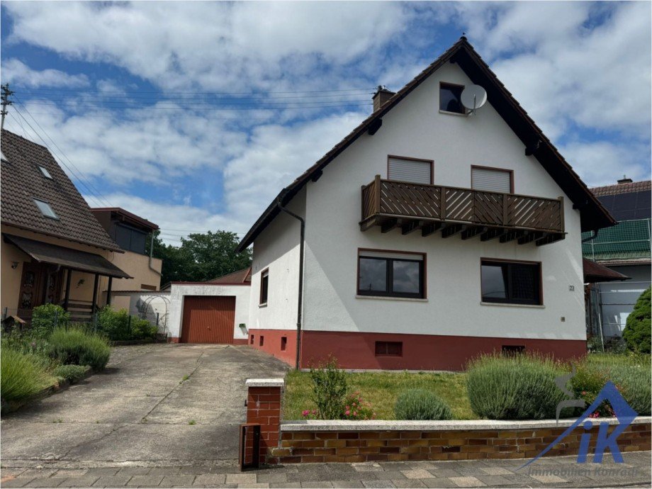 Aussenansicht Einfamilienhaus H�tschenhausen
