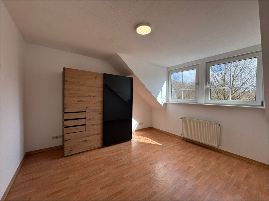 Schlafzimmer1 Dachgeschosswohnung Weilerbach