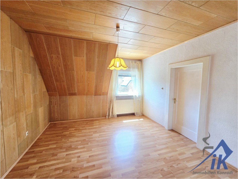 Schlafzimmer OG Doppelhaush�lfte Homburg