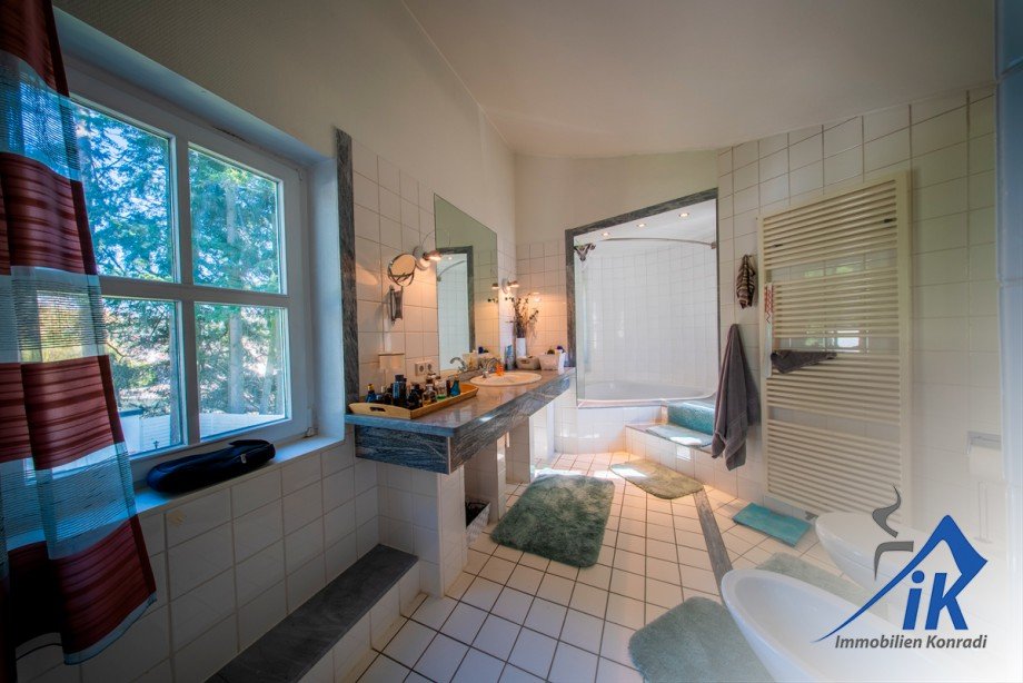 Badezimmer OG Villa Altenglan