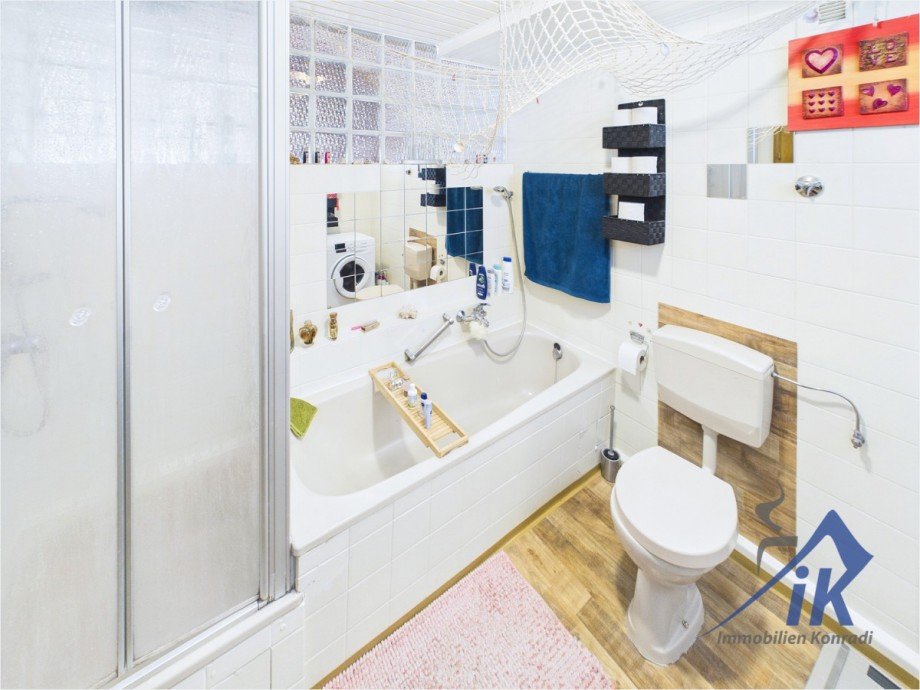 Badezimmer OG Mehrfamilienhaus Contwig