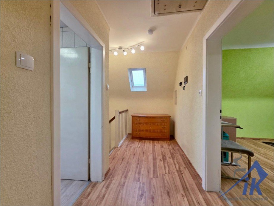 Flur OG Einfamilienhaus Bruchm�hlbach-Miesau