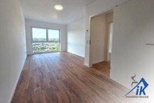 Schlafzimmer OG IK |Thaleischweiler: Attraktive DHH in ruhiger Lage mit herrlichem Ausblick auf Thaleischweiler