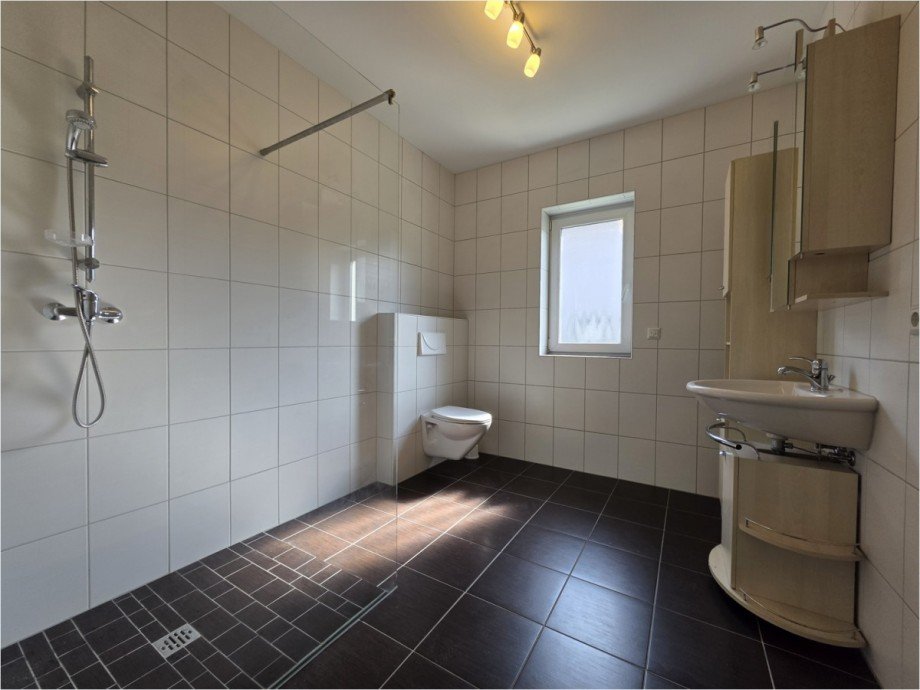Badezimmer EG Einfamilienhaus Kaiserslautern / Siegelbach