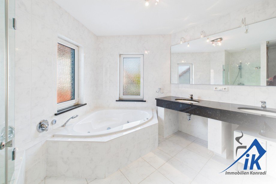 Badezimmer Zweifamilienhaus Ramstein-Miesenbach