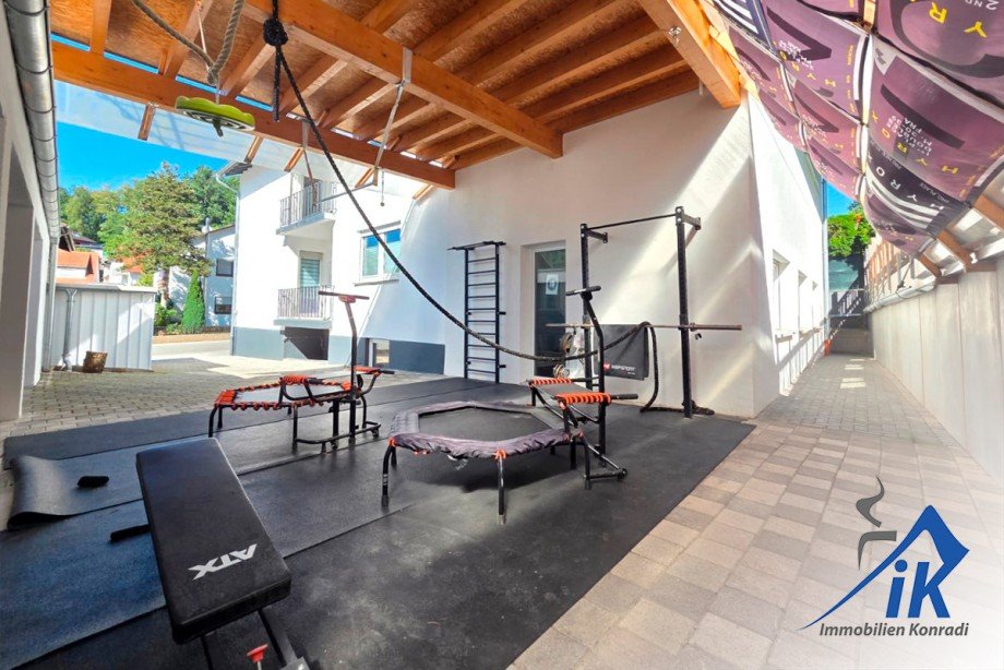 Fitnessbereich Zweifamilienhaus KL- Hohenecken
