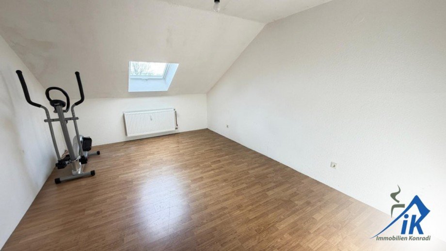 Schlafzimmer Dachgeschosswohnung Schauerberg