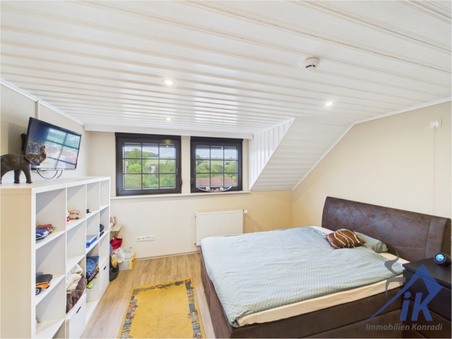 Schlafzimmer Doppelhaush�lfte Dellfeld