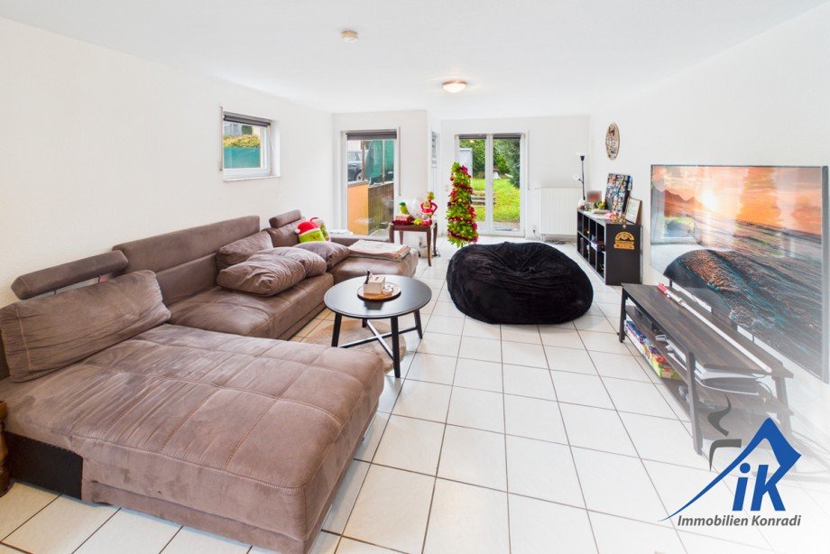 Wohnzimmer EG Reihenendhaus Mackenbach