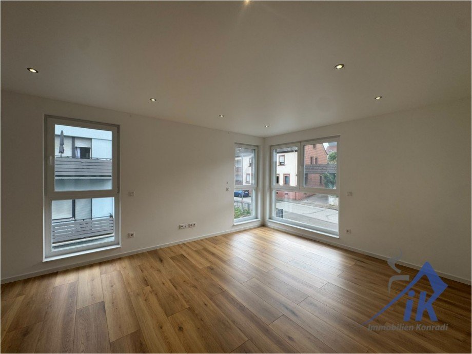 Schlafzimmer Doppelhaush�lfte Ramstein