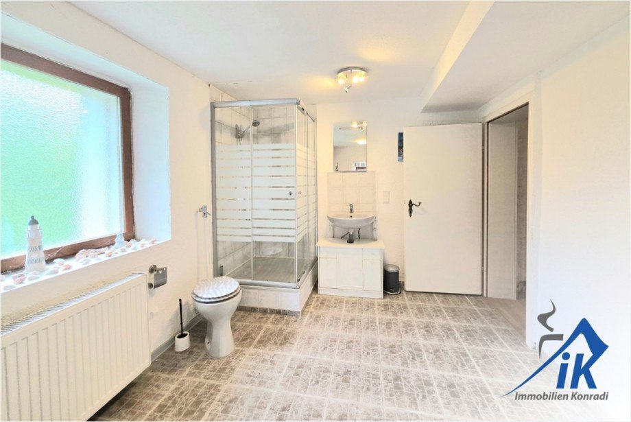 Badezimmer OG Einfamilienhaus Breitenbach