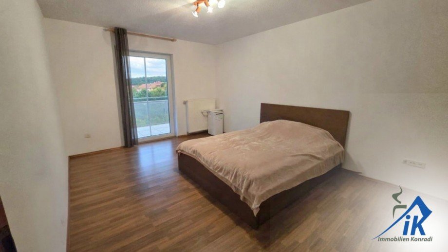 Schlafzimmer Doppelhaush�lfte Kindsbach