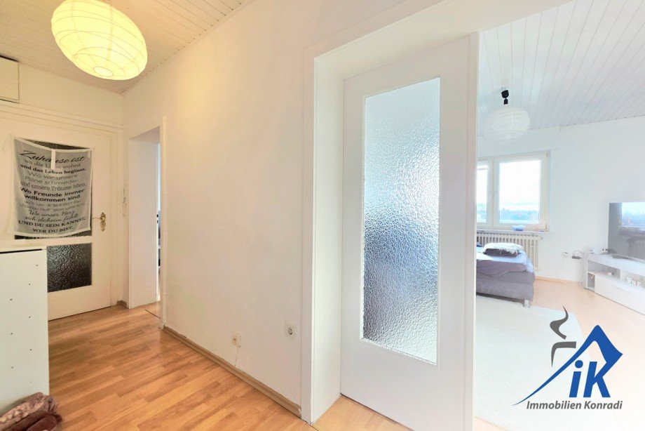 Flur 3OG rechts Mehrfamilienhaus Pirmasens