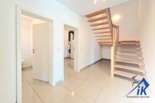 Flur IK | Siegelbach: Ihr neues Zuhause: Gro�z�giges Einfamilienhaus mit Wohlf�hlcharakter