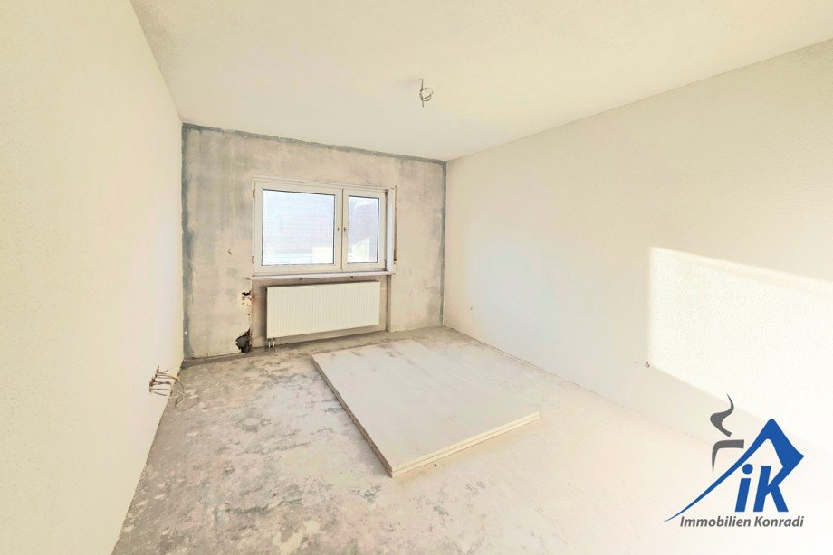 1OG links Mehrfamilienhaus Pirmasens