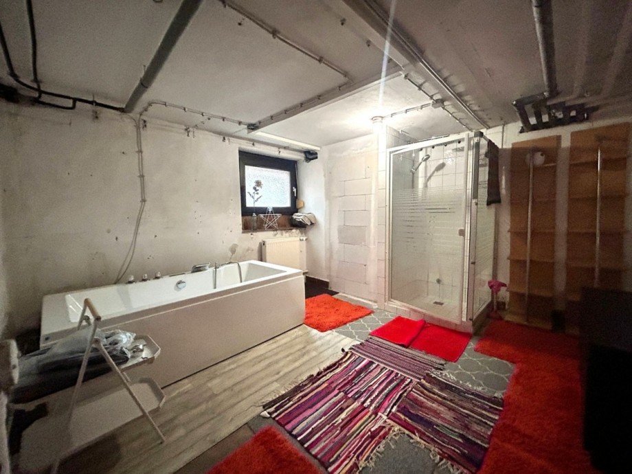 Badezimmer2 Doppelhaush�lfte Hauptstuhl