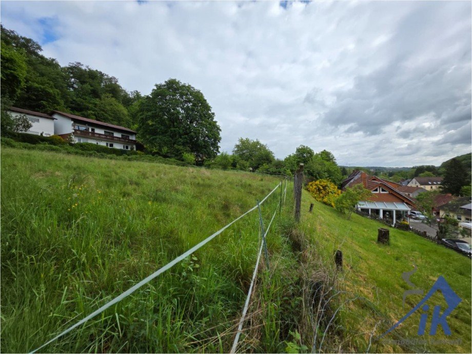 Garten Doppelhaush�lfte Dellfeld