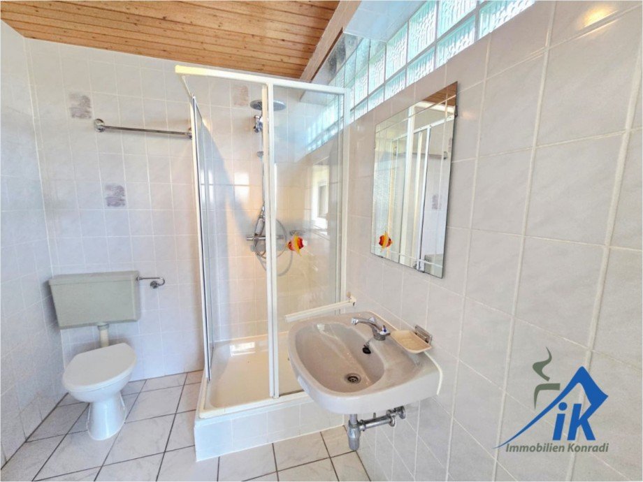 Bad Au�enbereich EG Doppelhaush�lfte Hauptstuhl